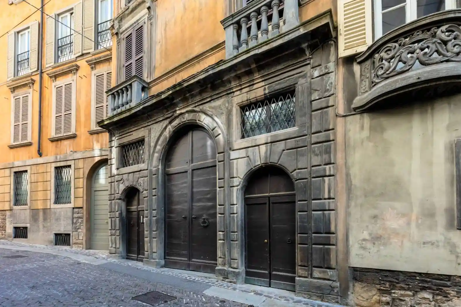 Palazzo - Edificio in vendita a Bergamo