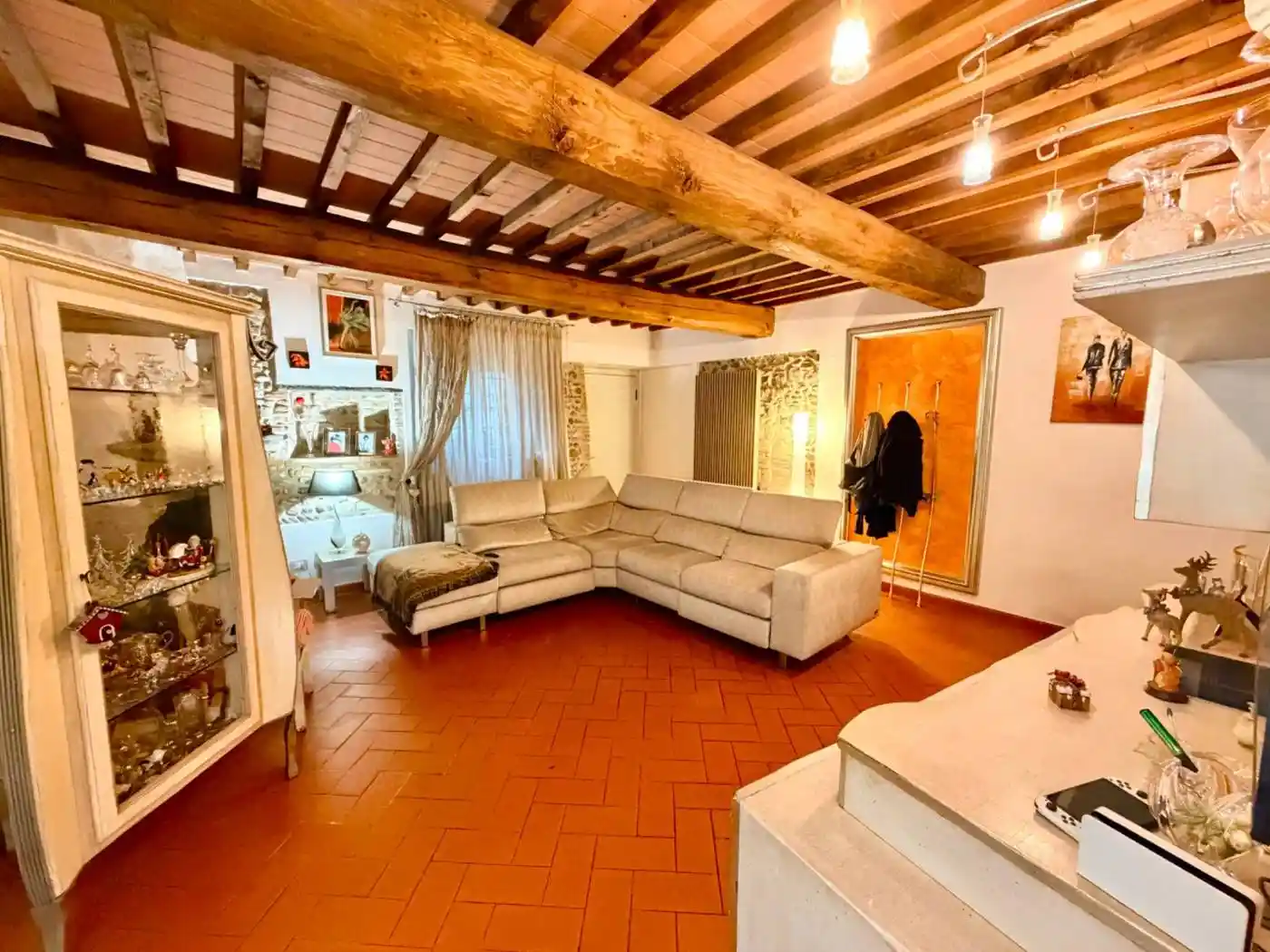 Casa indipendente in vendita a Prato