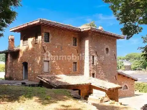 Villa in vendita a San Cesareo