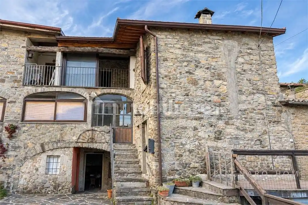 Rustico - Casale in vendita a Zeri