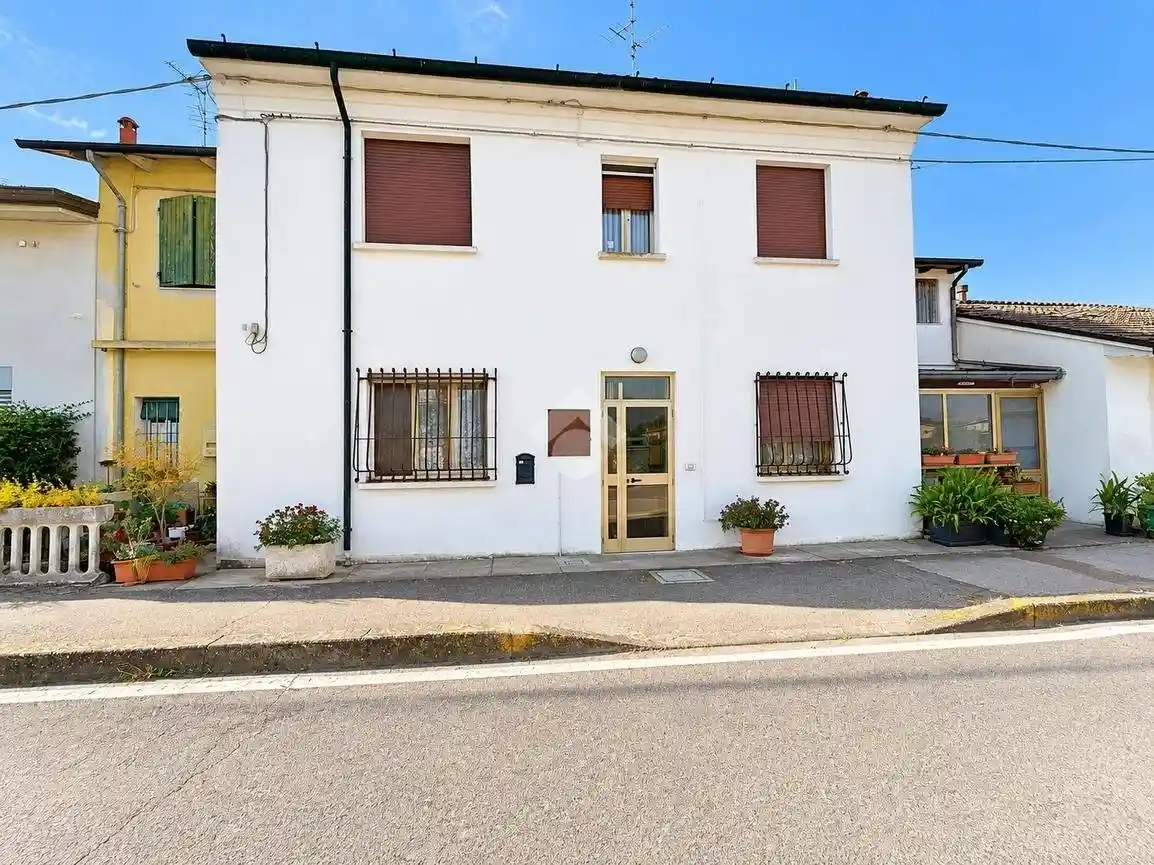 Rustico - Casale in vendita a Ravenna