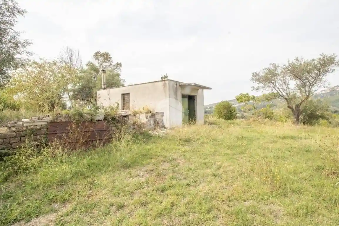 Rustico - Casale in vendita a Marcellina
