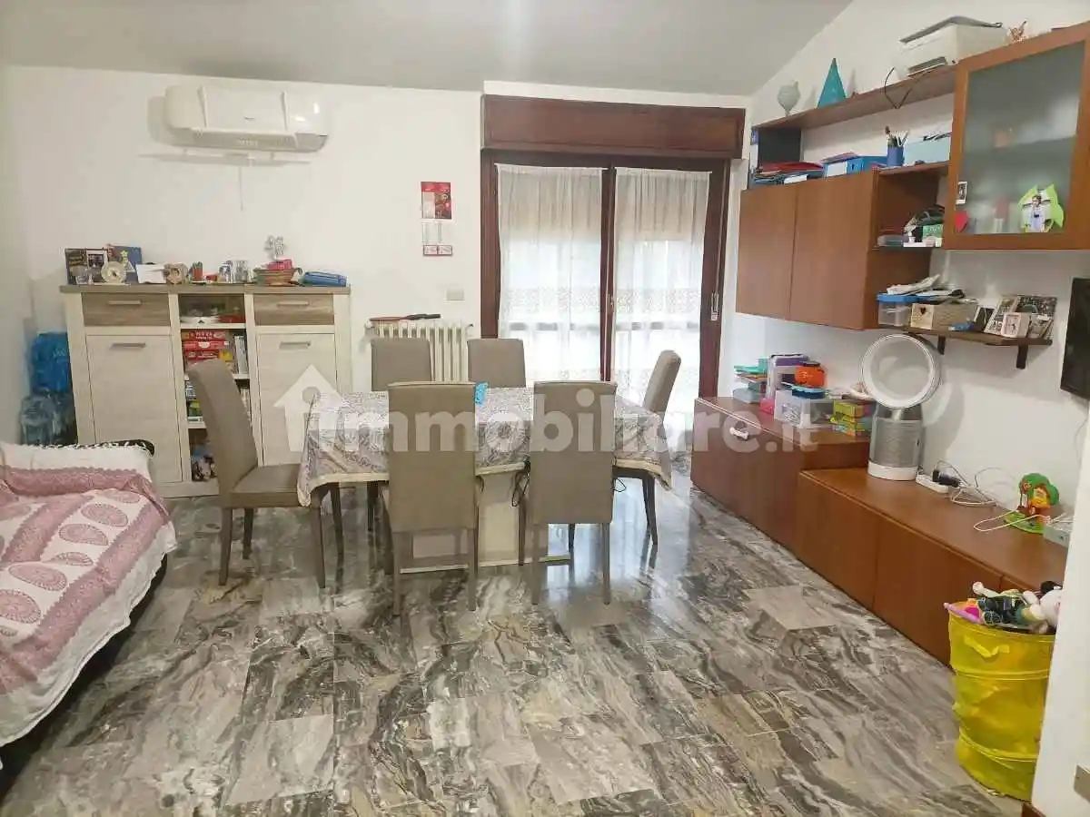 Appartamento in affitto a Cesano Boscone