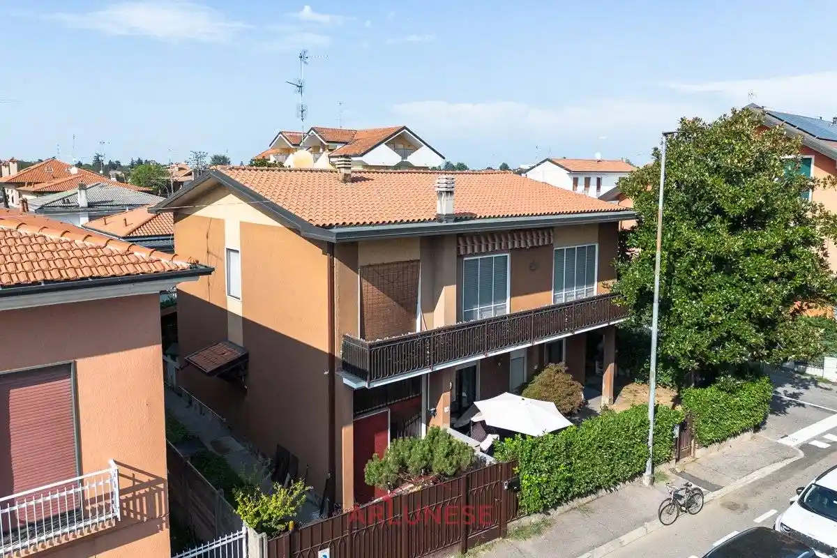 Villa in vendita a Canegrate