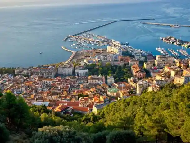 Appartamento in affitto a Salerno