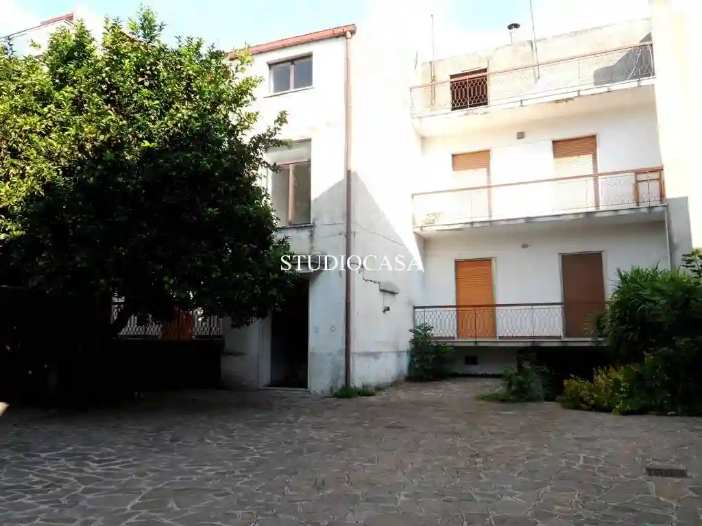 Palazzo - Edificio - foto 2