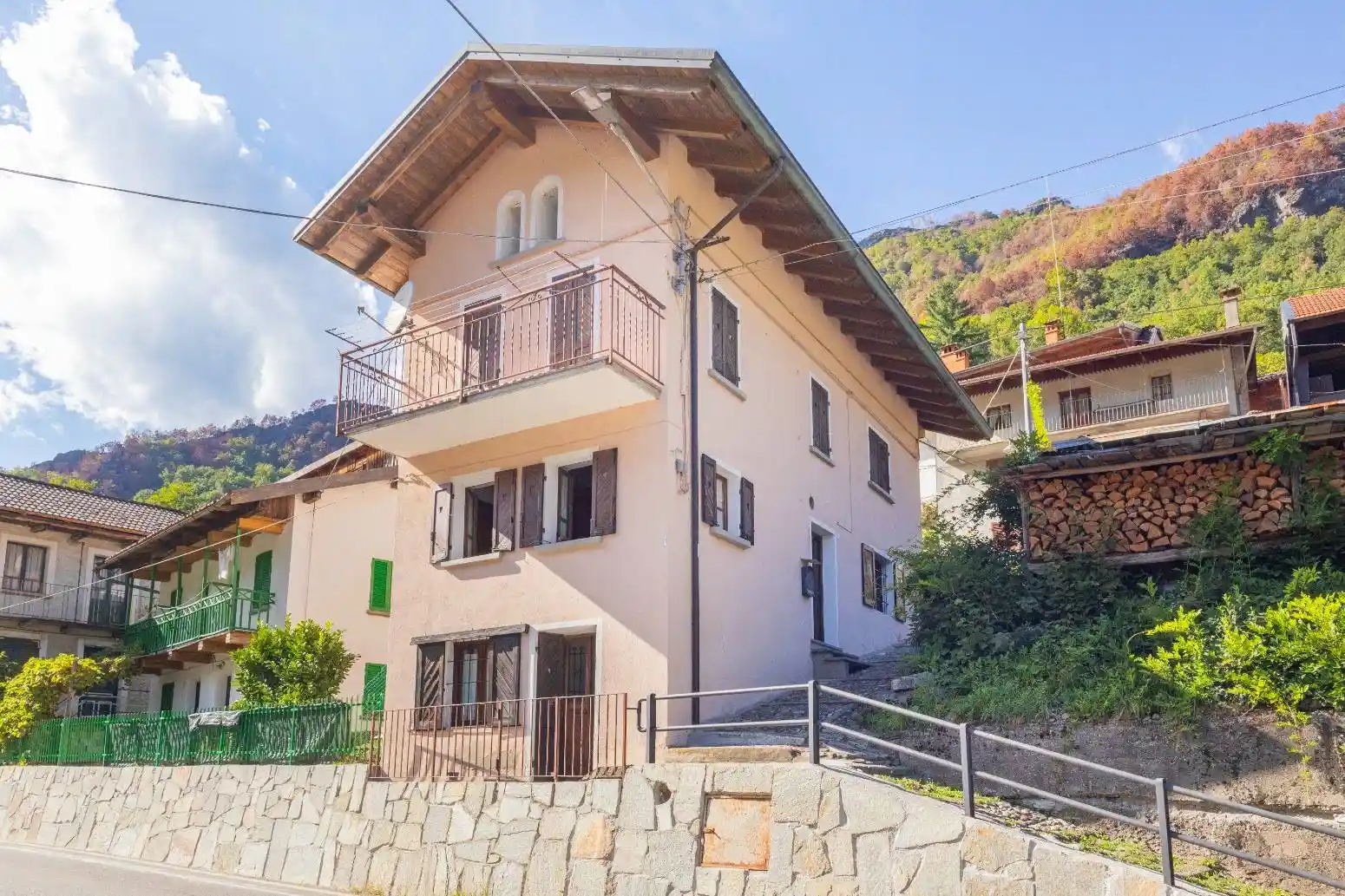 Villa in vendita a Cravagliana