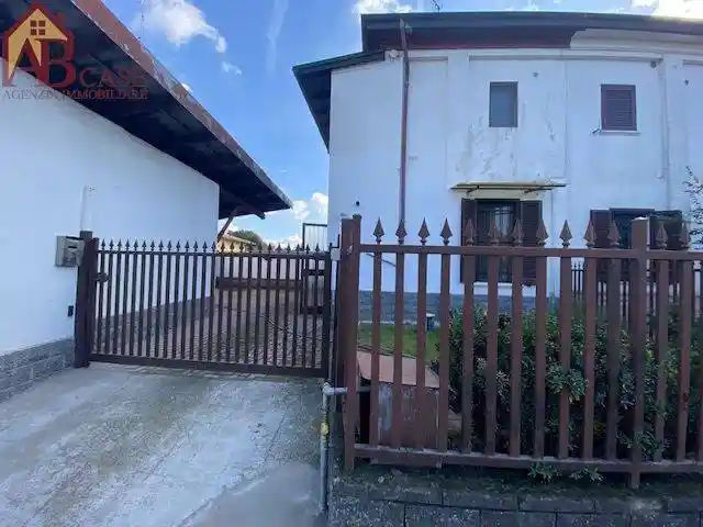 Casa indipendente in vendita a Gambolò