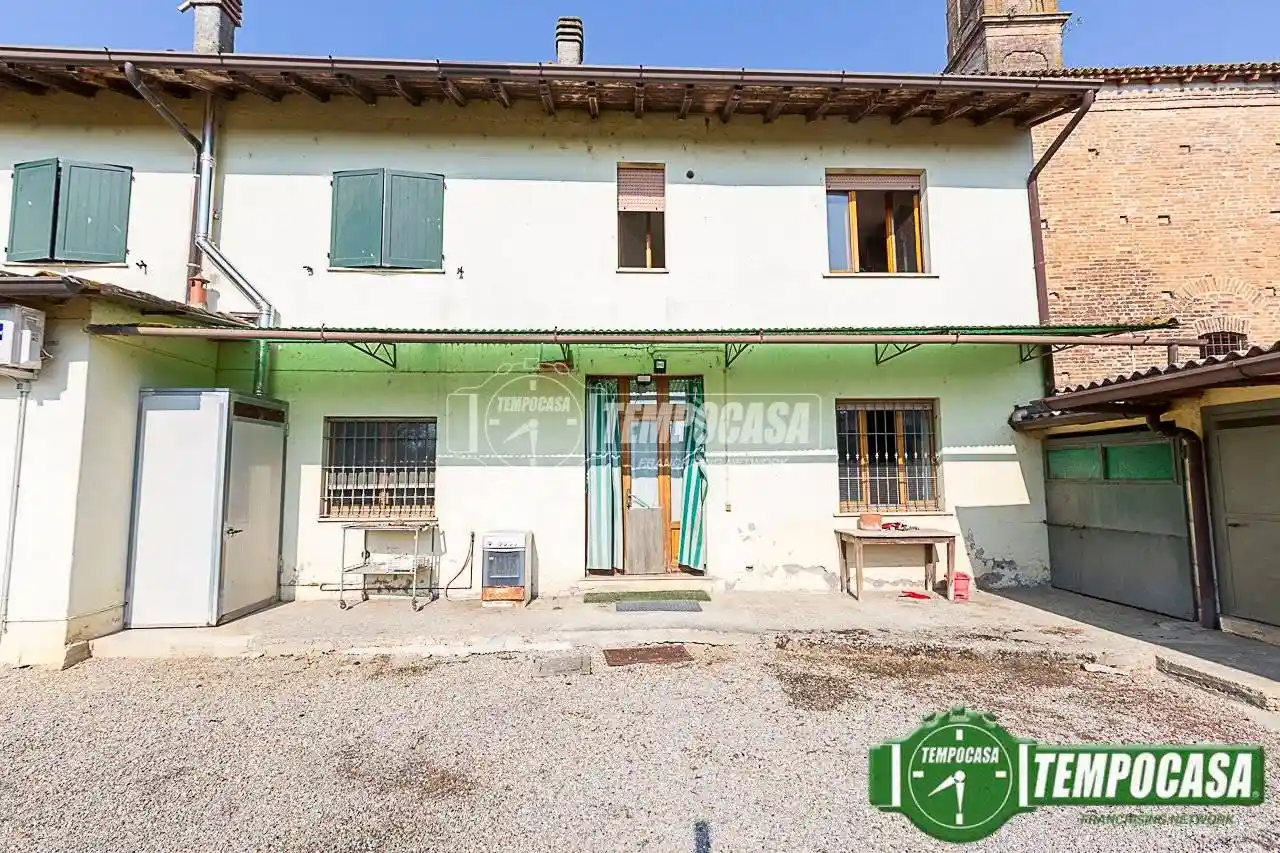 Casa indipendente in vendita a Montodine