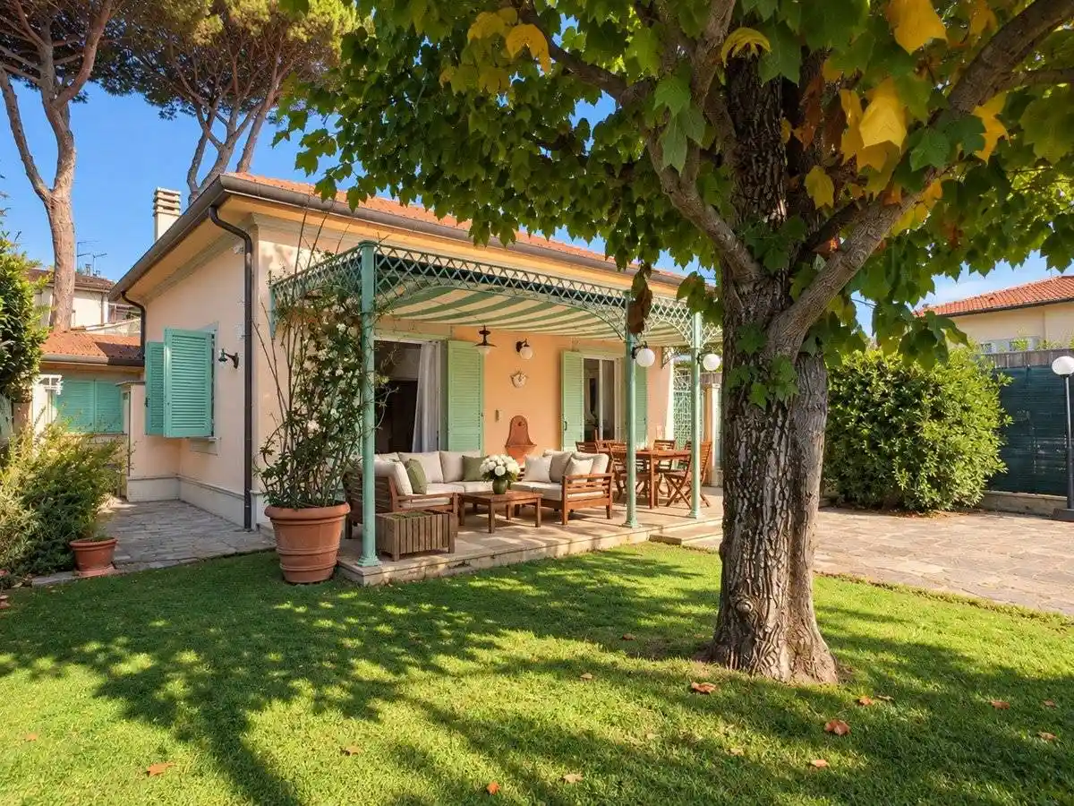 Villa in vendita a Pietrasanta