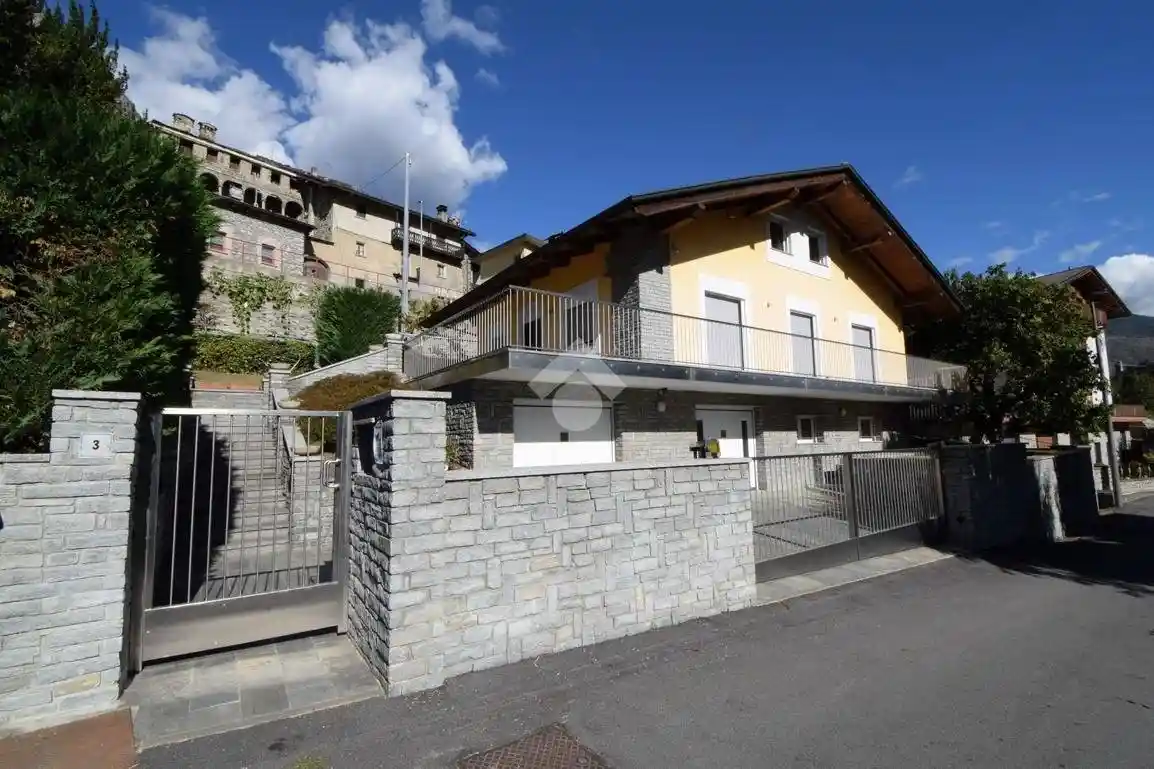 Villa in vendita a Chatillon