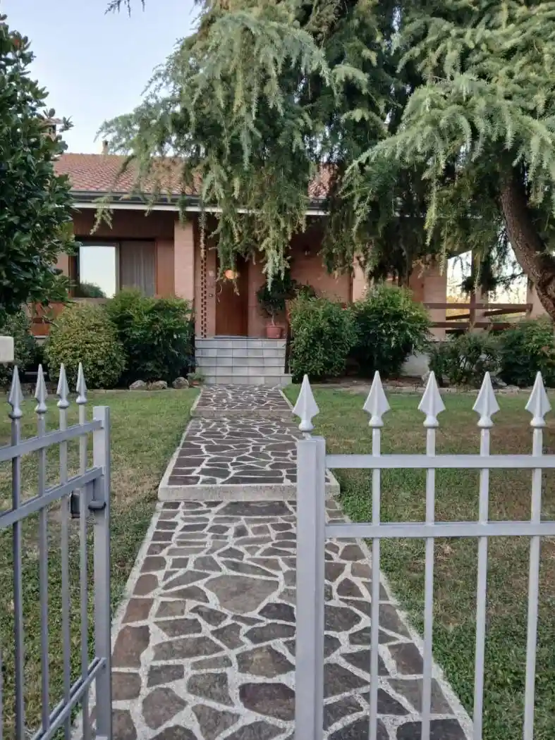 Villa in vendita a Riva del Po
