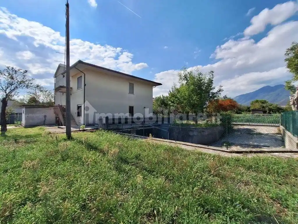 Villa in vendita a Zanè