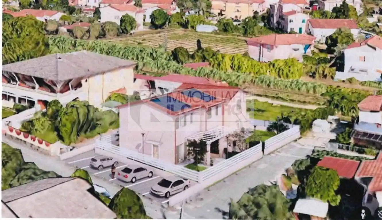 Casa indipendente in vendita a Castelnuovo Magra