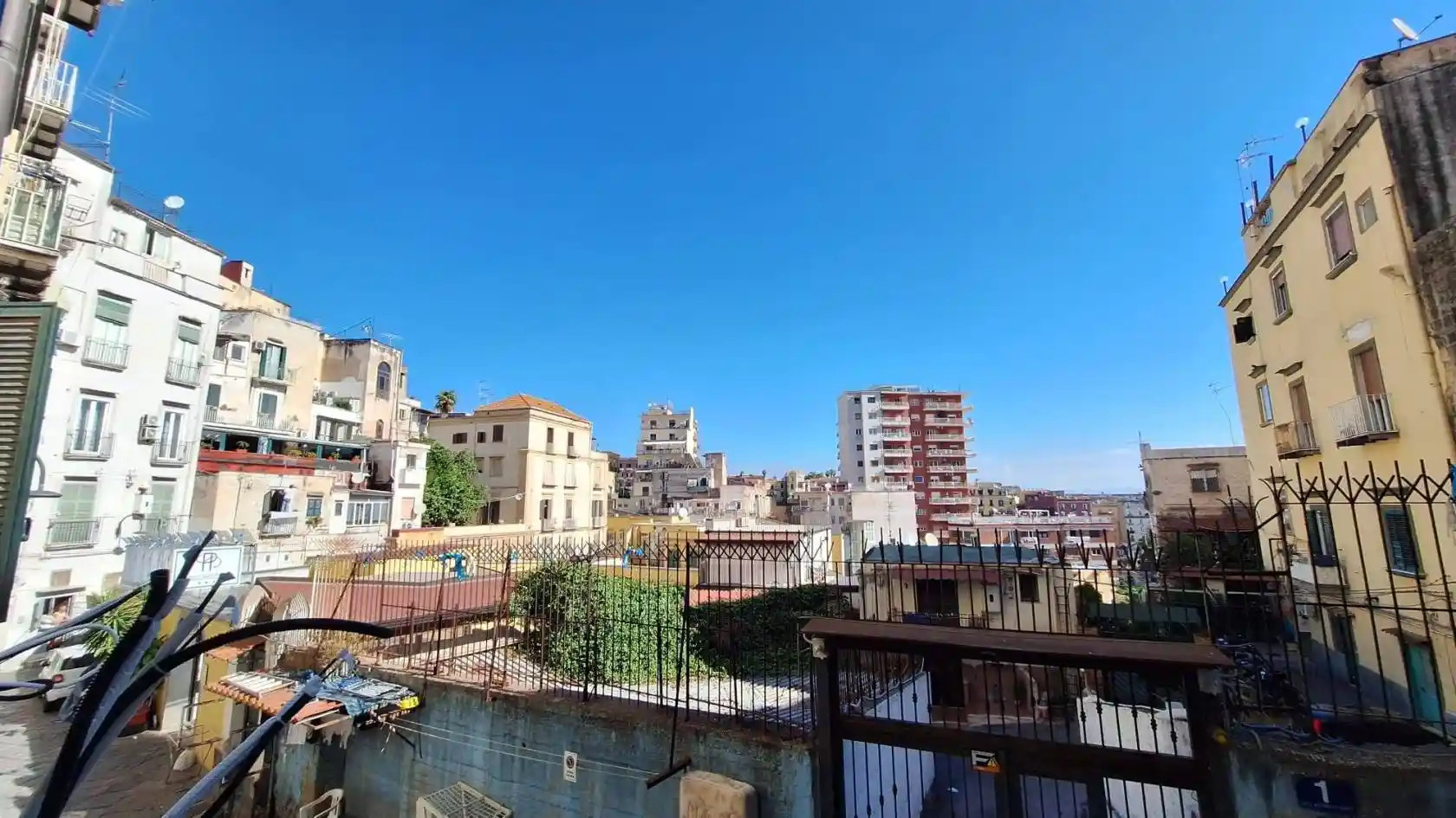 Appartamento in vendita a Napoli