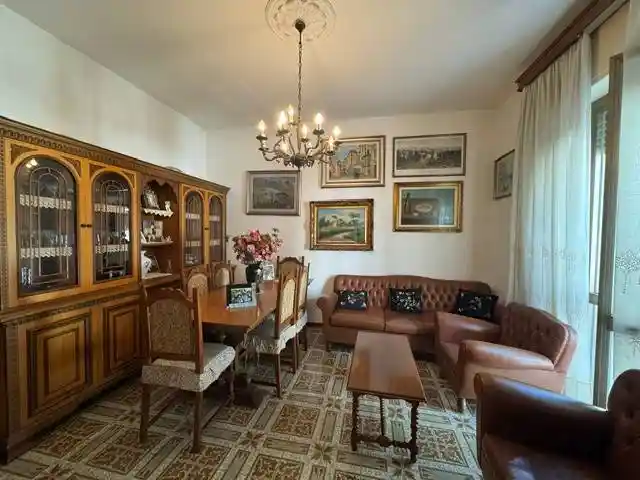 Casa indipendente in vendita a Viareggio