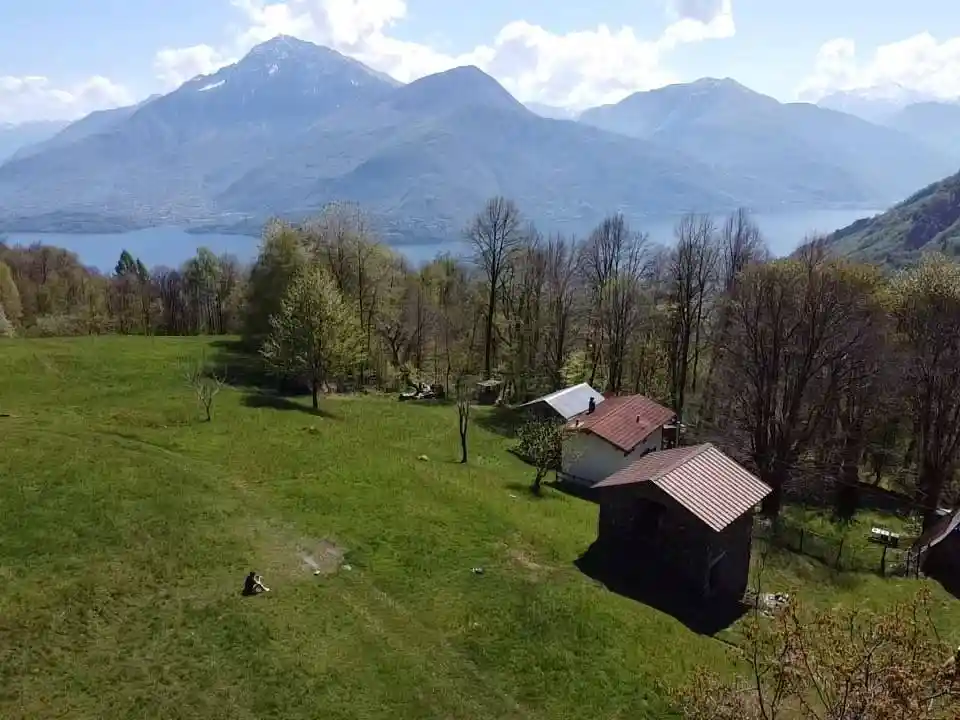 Rustico - Casale in vendita a Gravedona ed Uniti