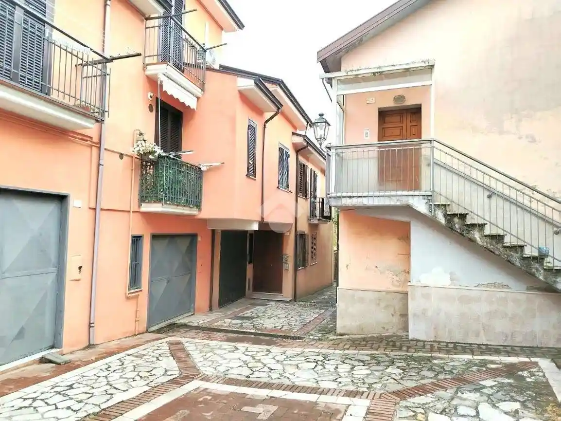 Appartamento in vendita a Manocalzati