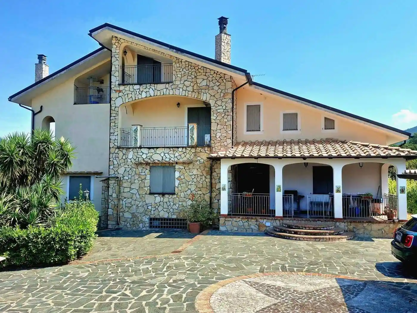 Villa in vendita a Giffoni Valle Piana