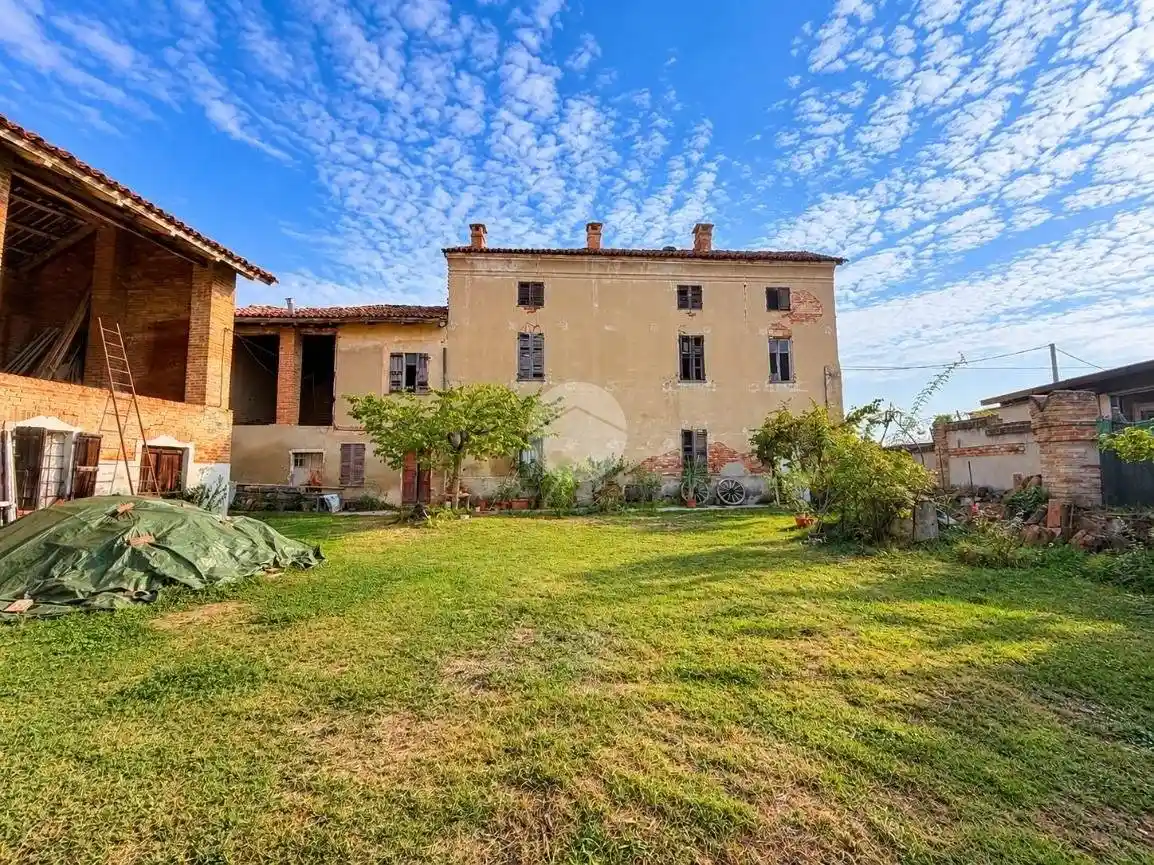 Casa indipendente in vendita a Montiglio Monferrato