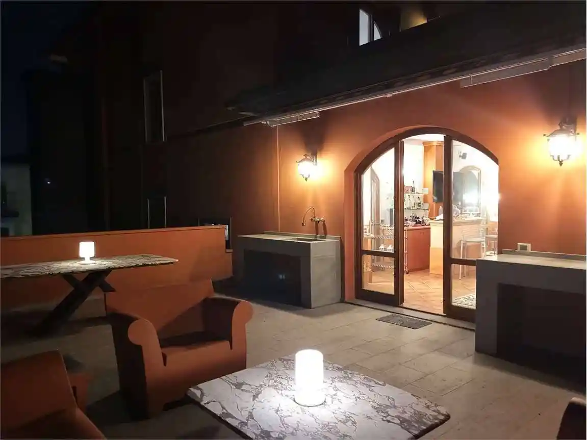 Villa in vendita a Campi Bisenzio