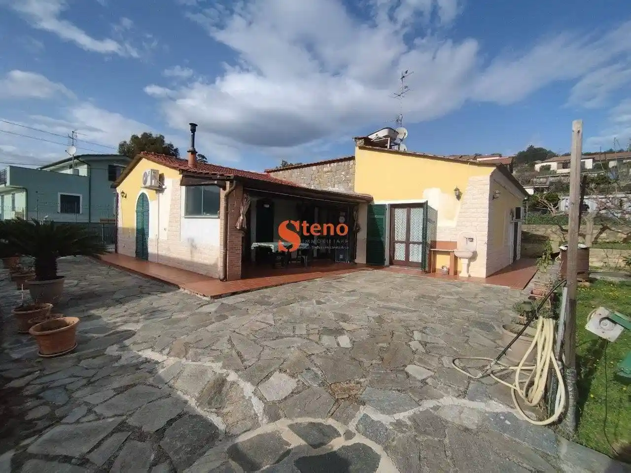 Villa in vendita a Imperia