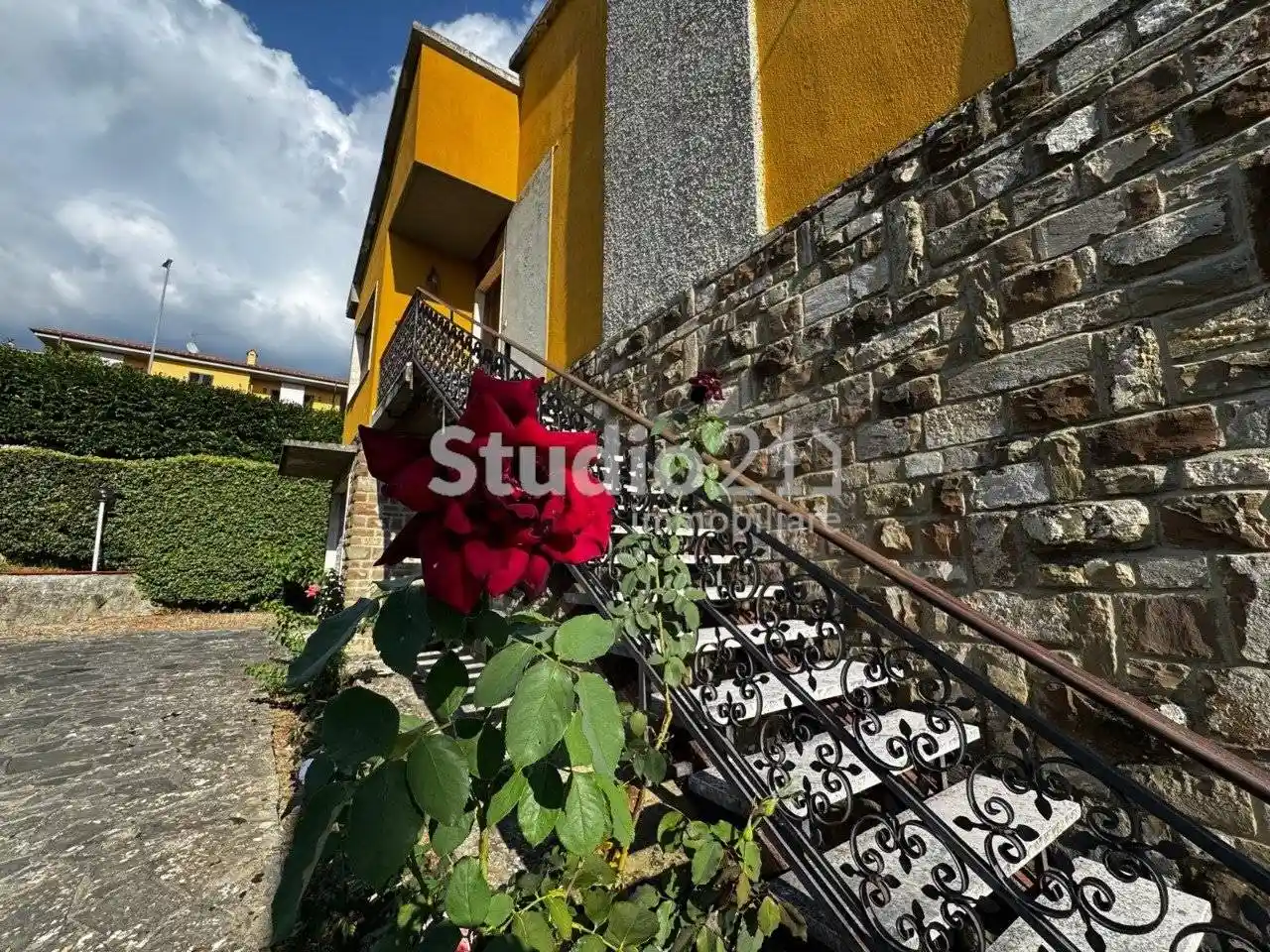 Villa in vendita a Reggello