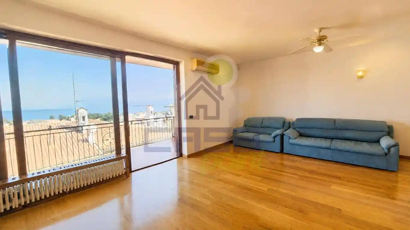 Villa in vendita a Desenzano del Garda