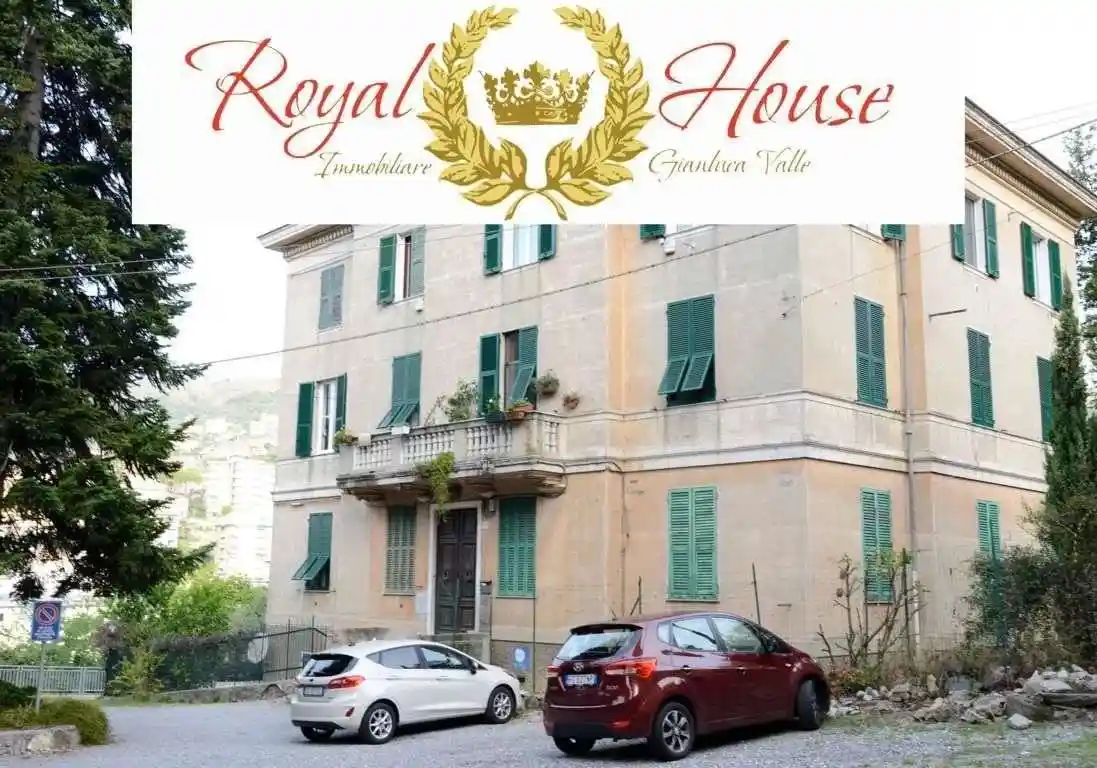 Appartamento in vendita a Genova