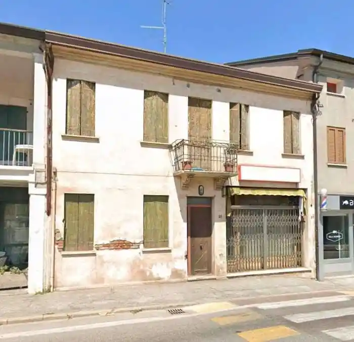 Casa indipendente in vendita a Selvazzano Dentro