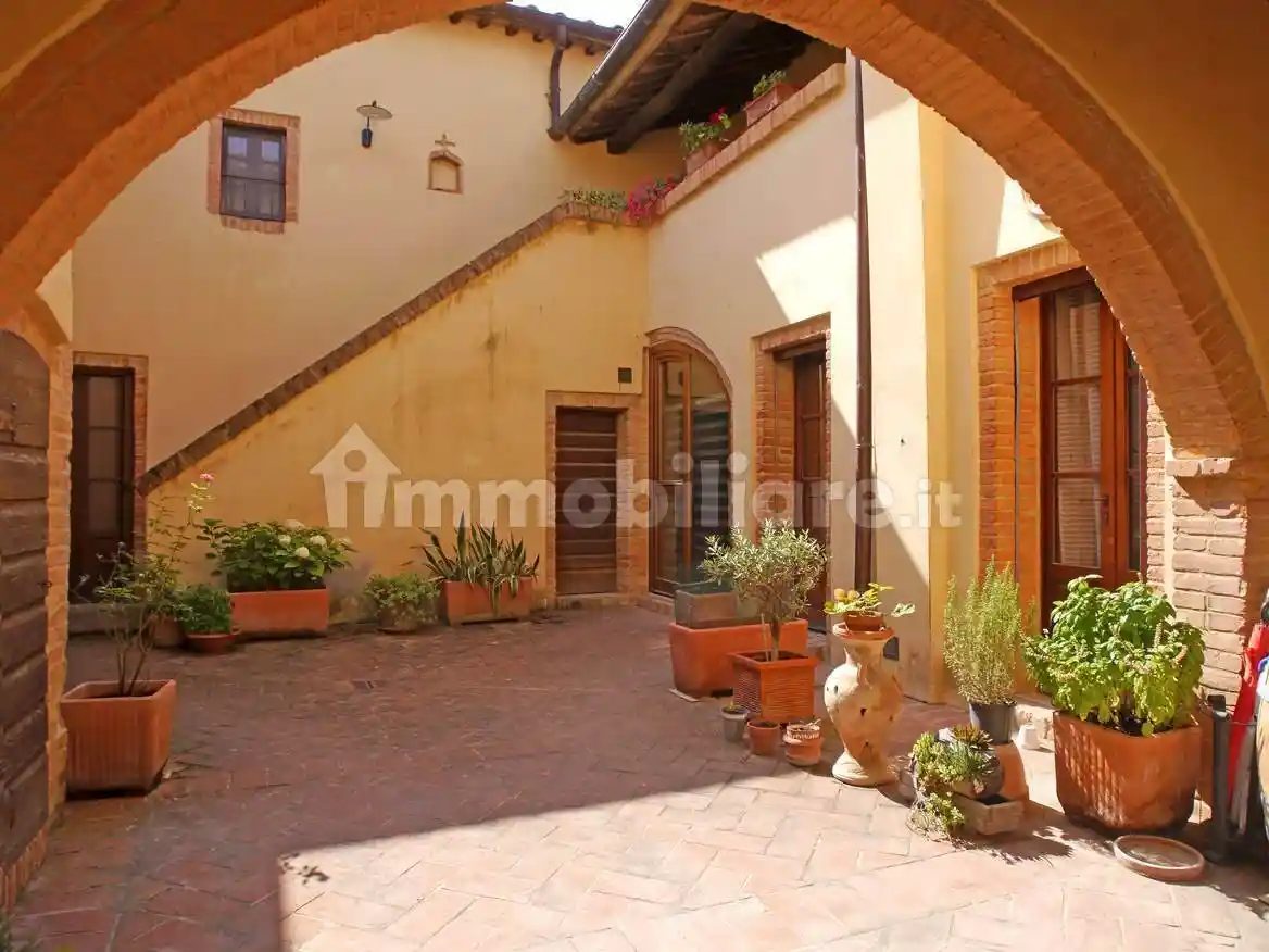 Appartamento in vendita a Castelnuovo Berardenga