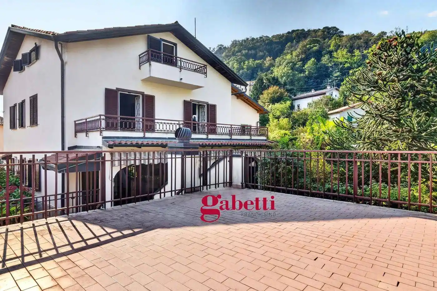 Villa in vendita a Como