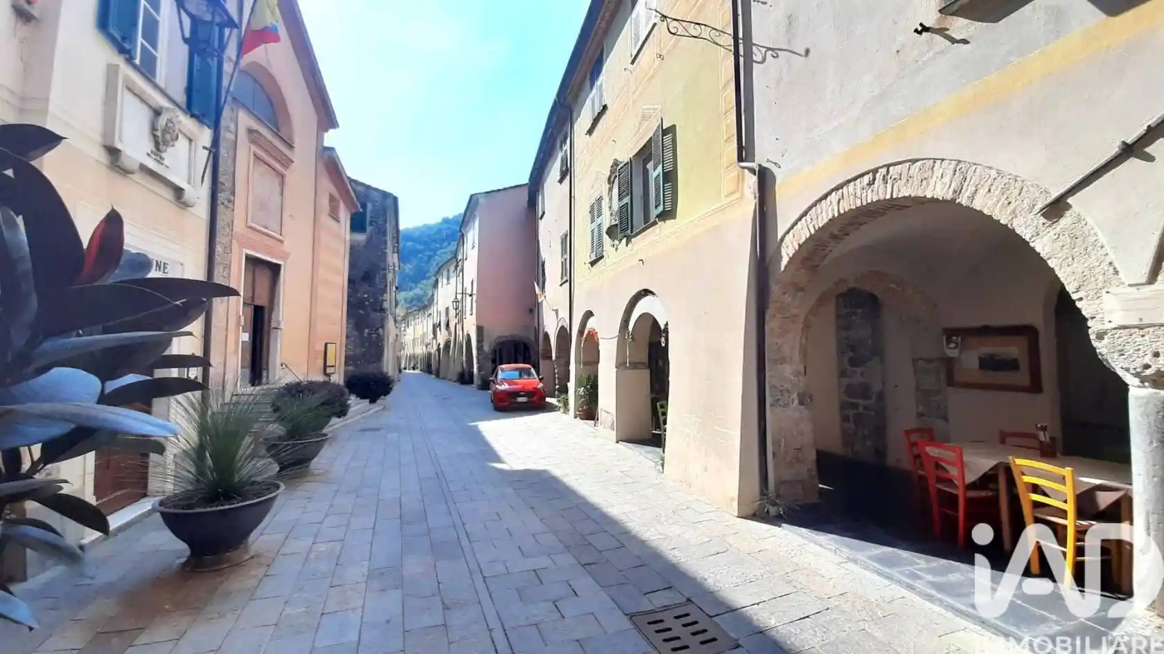 Appartamento in vendita a Zuccarello