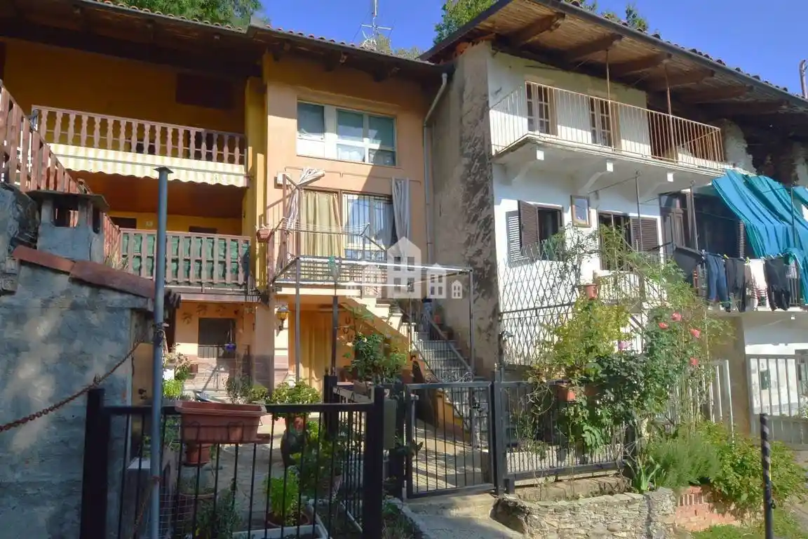 Casa indipendente in vendita a Cuorgnè