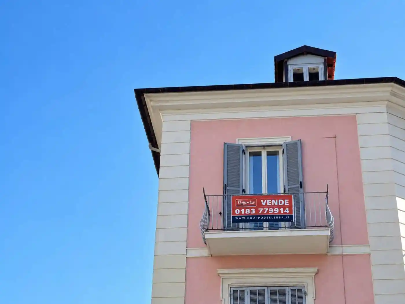 Appartamento in vendita a Imperia