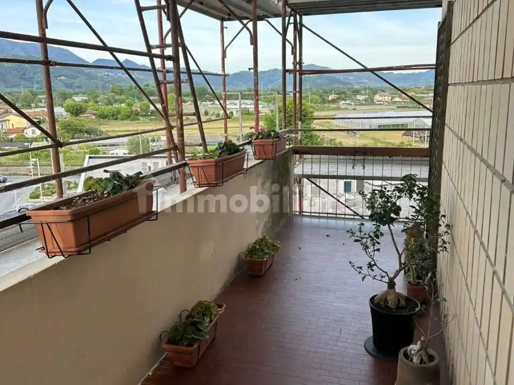 Appartamento in vendita a Viareggio
