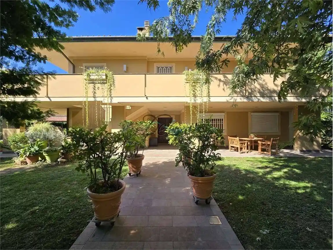 Villa in vendita a Capannori
