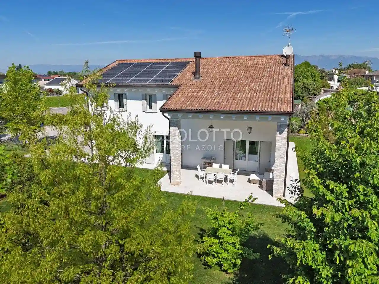 Villa - foto 2