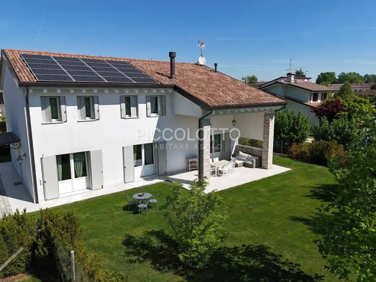 Villa - foto 2
