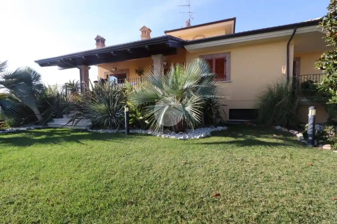 Villa in vendita a Tortoreto