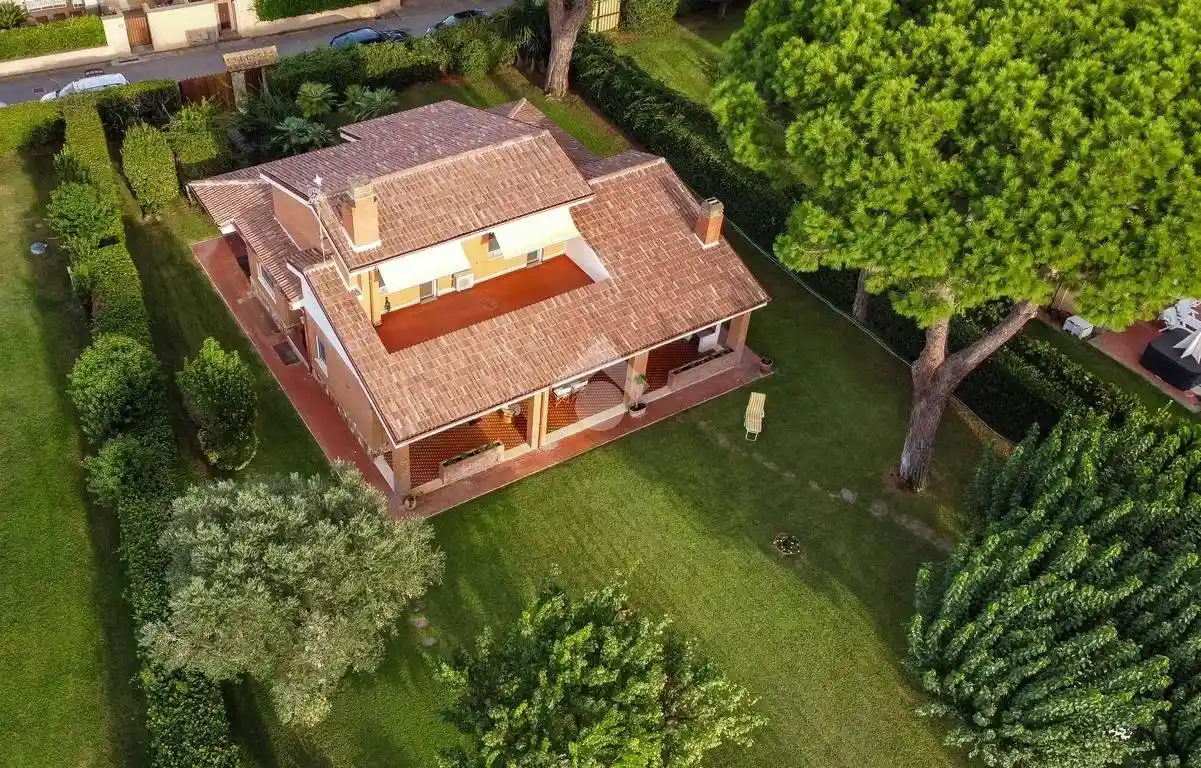 Villa in vendita a Tarquinia