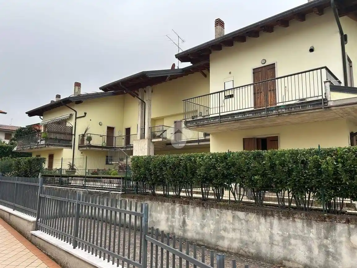 Appartamento in vendita a Peschiera del Garda
