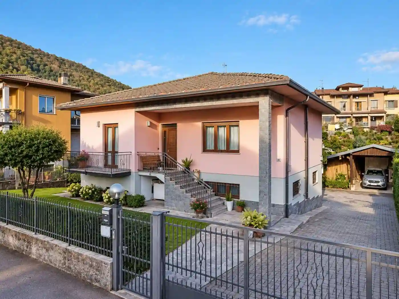 Villa - foto 2