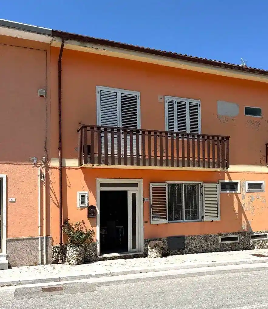 Casa indipendente in vendita a Guardia Lombardi