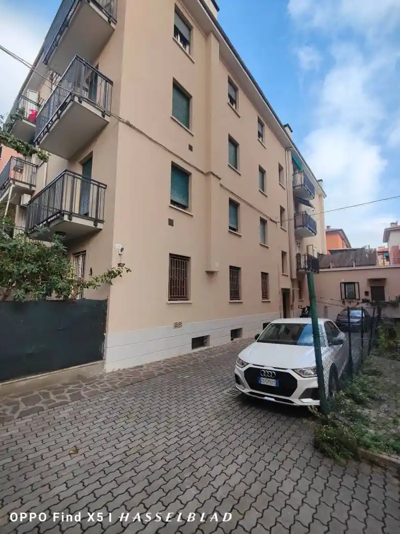 Appartamento in vendita a Bologna