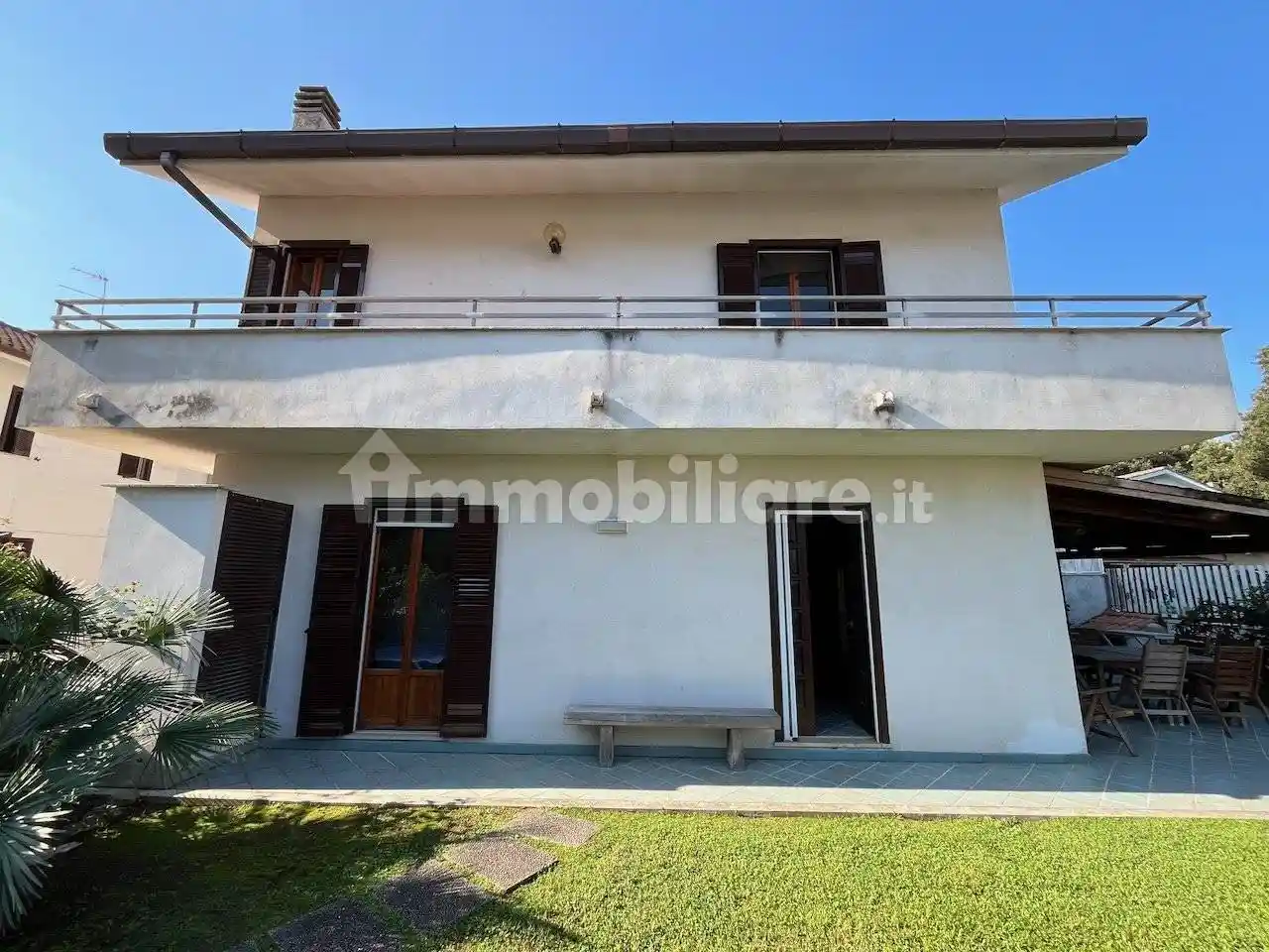 Villa in vendita a Pomezia