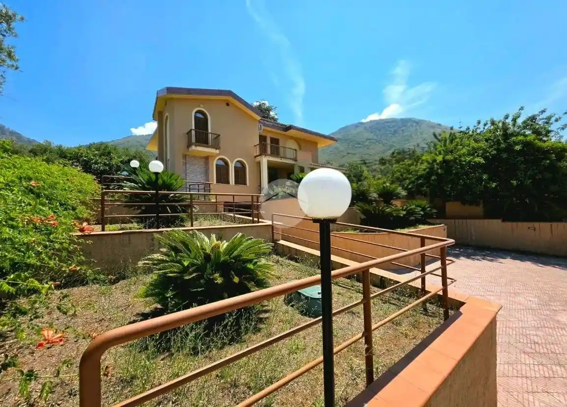 Villa in vendita a Praia a Mare
