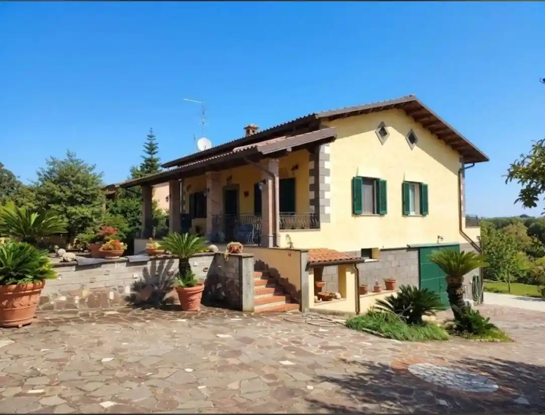 Villa in vendita a Albano Laziale