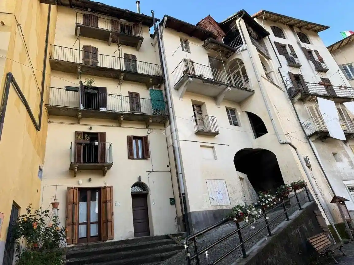 Casa indipendente in vendita a Lanzo Torinese