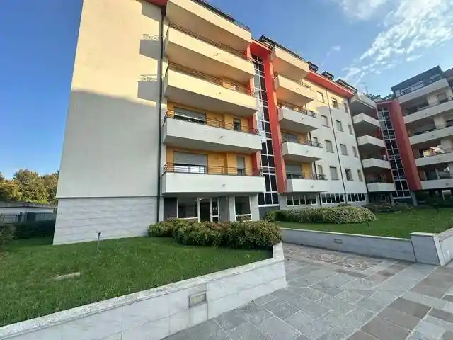 Appartamento in affitto a Pero